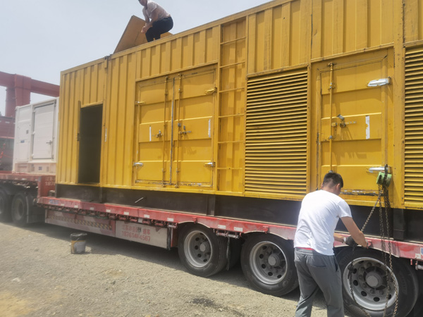 阳明除了负载情况和发动机维护,还有哪些因素会影响 200kw 柴油发电机的油耗?